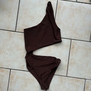 One shoulder skatie suit